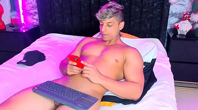 Owen Muzcle online show from 12.05.24