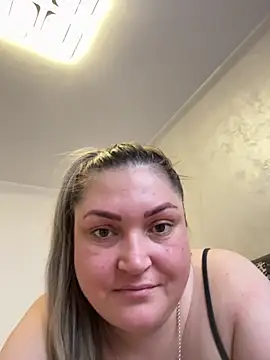 Snapshot of juanadiamond chatting on 12.21.25 juanadiamond online show from 12.21.25