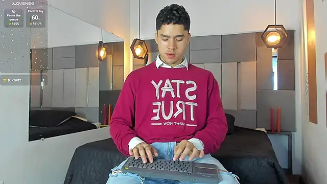 Snapshot of LiamNovak chatting on 02.05.26 LiamNovak online show from 02.05.26