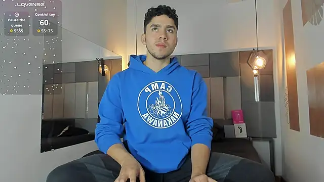 Snapshot of LiamNovak chatting on 02.26.26 LiamNovak online show from 02.26.26