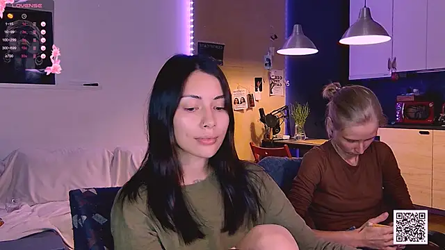 KatiKate online show from 09.10.25