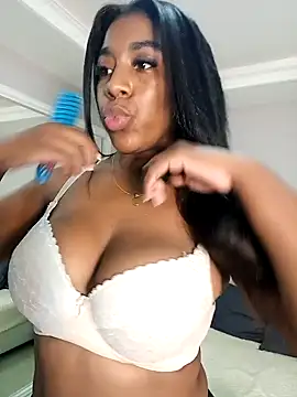 Snapshot of KloheCurvy chatting on 01.27.25 KloheCurvy online show from 01.27.25