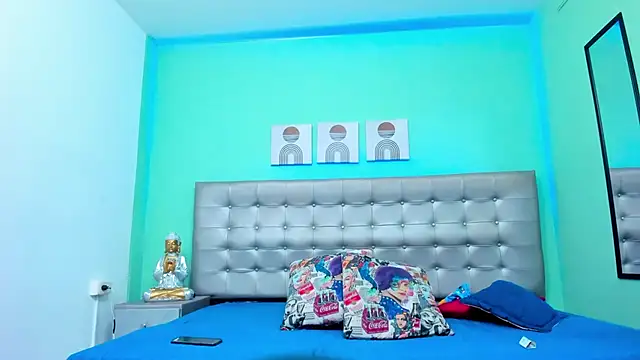 selena castillo online show from 03.19.25