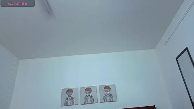 selena castillo online show from 09.29.25