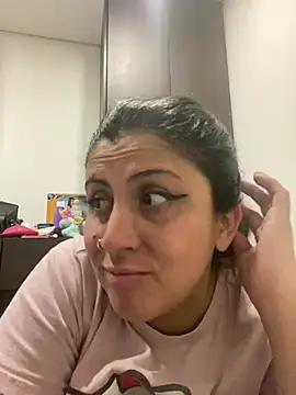Snapshot of girl_anni chatting on 02.10.25 girl anni online show from 02.10.25