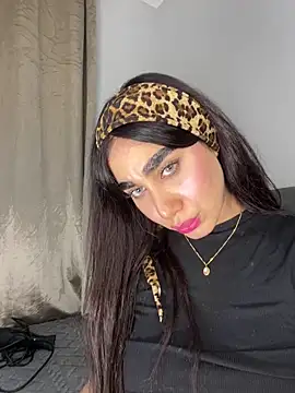 Snapshot of Meryem_Queen chatting on 05.21.26 Meryem Queen online show from 05.21.26