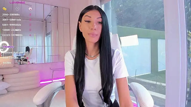 missdiamond  online show from 12.19.25