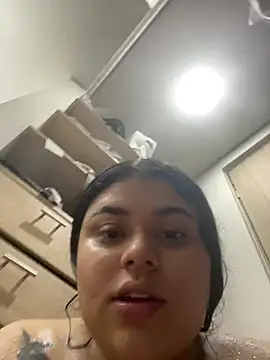 alissonfernandez  online show from 01.05.25