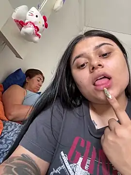 alissonfernandez  online show from 01.09.25