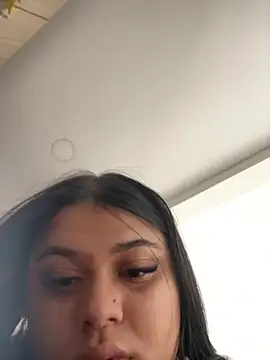 alissonfernandez  online show from 01.11.25