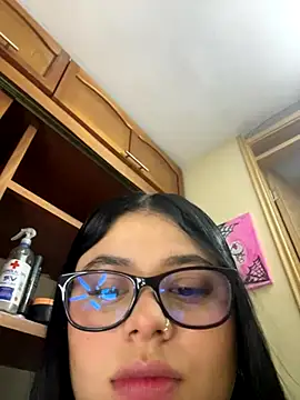 alissonfernandez  online show from 11.13.25