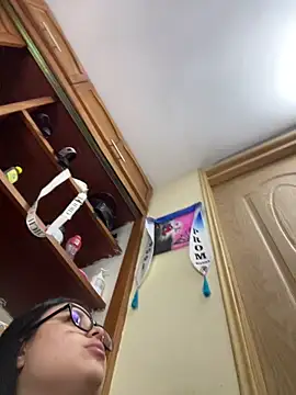 alissonfernandez  online show from 03.28.26