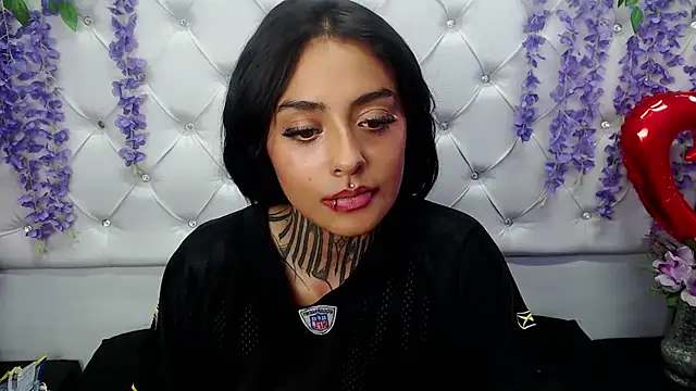 Snapshot of Lovely_celeste chatting on 03.11.25 Lovely celeste online show from 03.11.25
