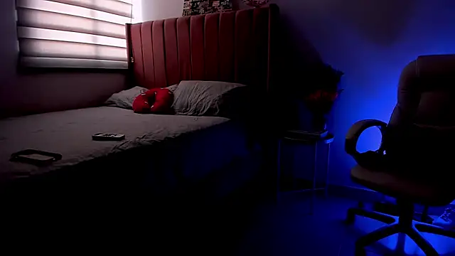 Ninamirley online show from 12.16.24