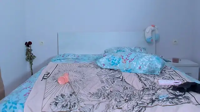 Shadow Strik online show from 12.18.24