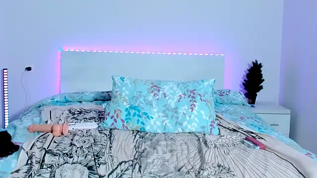 Shadow Strik online show from 12.30.24