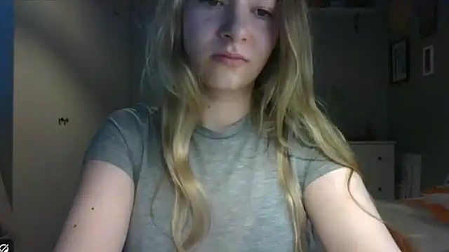 Snapshot of ROSIEx_sweet chatting on 06.08.26 ROSIEx sweet online show from 06.08.26