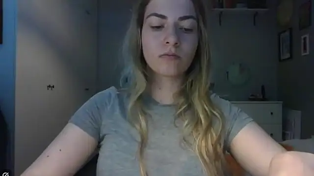 Snapshot of ROSIEx_sweet chatting on 07.14.26 ROSIEx sweet online show from 07.14.26