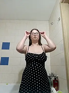 kila lo online show from 01.10.25