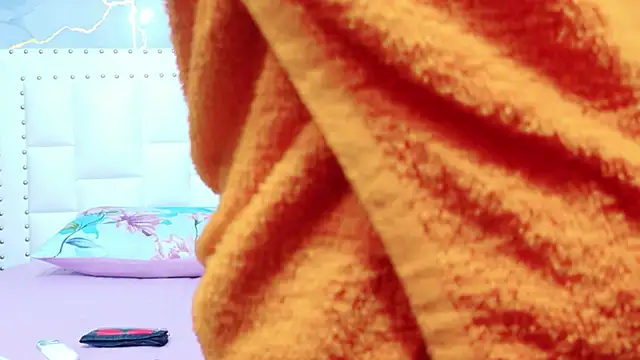 hornybarelylegalgirl online show from 04.12.26