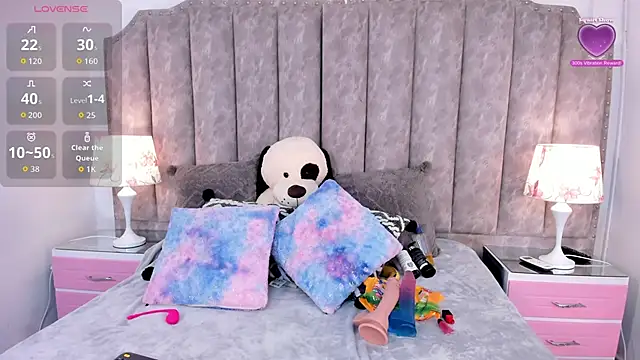 CoralHarmon online show from 11.29.25