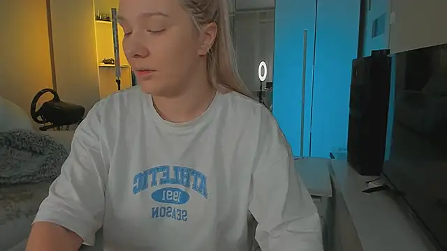 1AlexaGoddess3 online show from 01.28.25