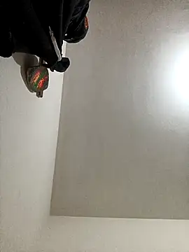 Loytder online show from 04.06.26