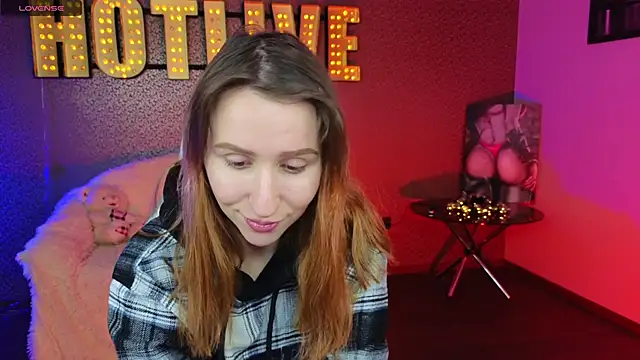 AliceBYKiss online show from 12.09.24