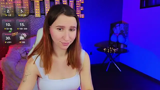 AliceBYKiss online show from 12.20.24