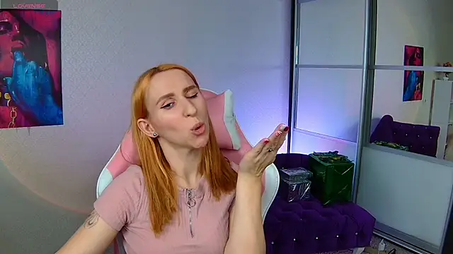 AliceBYKiss online show from 01.10.25