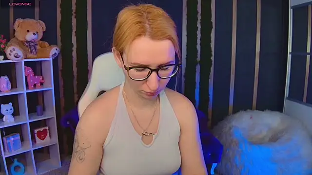 AliceBYKiss online show from 02.23.26