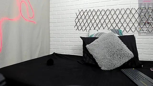 Julieta 333 online show from 02.02.25