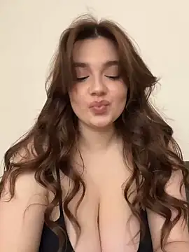 Snapshot of Dreamy_Kitty chatting on 01.10.25 Dreamy Kitty online show from 01.10.25