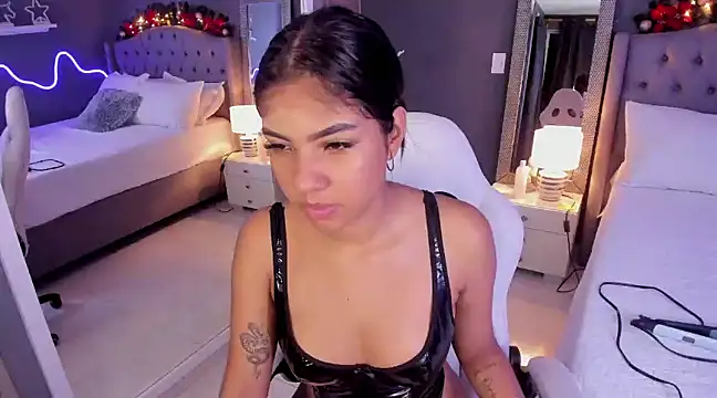 Snapshot of MadyLust chatting on 12.12.24 MadyLust online show from 12.12.24