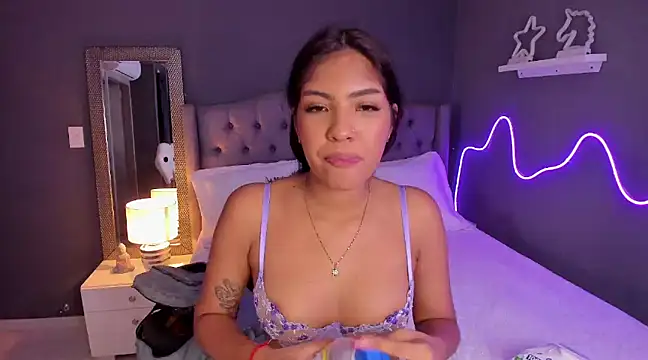 Snapshot of MadyLust chatting on 01.10.25 MadyLust online show from 01.10.25