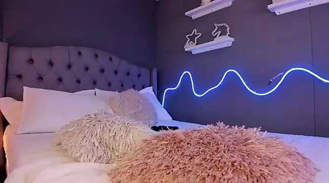 Snapshot of MadyLust chatting on 01.25.25 MadyLust online show from 01.25.25