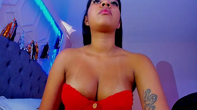 Snapshot of MadyLust chatting on 10.24.25 MadyLust online show from 10.24.25