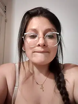 Snapshot of Neve_Collins chatting on 12.22.24 Neve Collins online show from 12.22.24