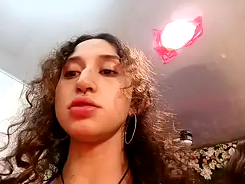 Snapshot of Queenjenn__ chatting on 02.07.25 Queenjenn online show from 02.07.25