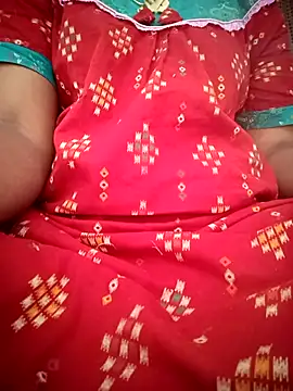 Snapshot of Telugu-mirchi chatting on 10.31.25 Telugu-mirchi online show from 10.31.25