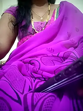 Snapshot of Telugu-mirchi chatting on 10.31.25 Telugu-mirchi online show from 10.31.25