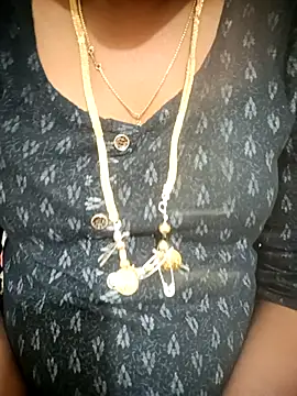 Snapshot of Telugu-mirchi chatting on 11.14.25 Telugu-mirchi online show from 11.14.25