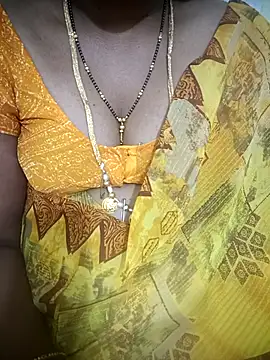 Snapshot of Telugu-mirchi chatting on 11.22.25 Telugu-mirchi online show from 11.22.25