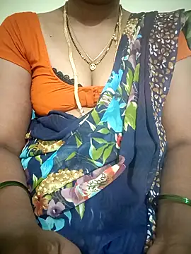 Snapshot of Telugu-mirchi chatting on 11.28.25 Telugu-mirchi online show from 11.28.25