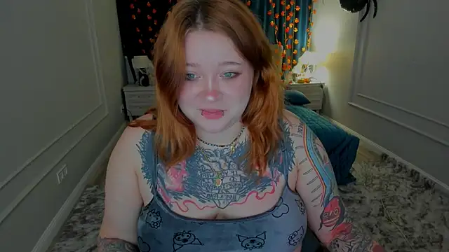 MoonLghte online show from 10.22.25