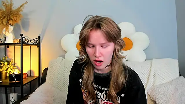 EvaStevs online show from 02.15.25