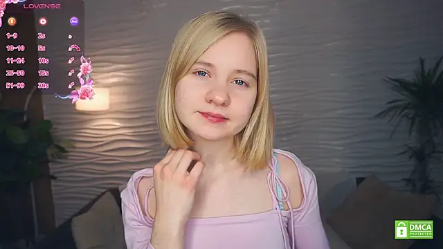 Snapshot of OdelinaFicken chatting on 12.16.25 OdelinaFicken online show from 12.16.25