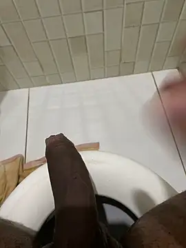 Snapshot of rodrigo21Cm_ chatting on 02.06.25 rodrigo21Cm online show from 02.06.25