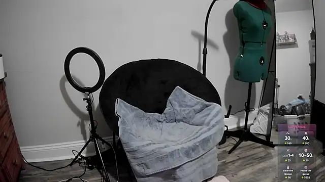 LilyFoxxx online show from 01.10.26