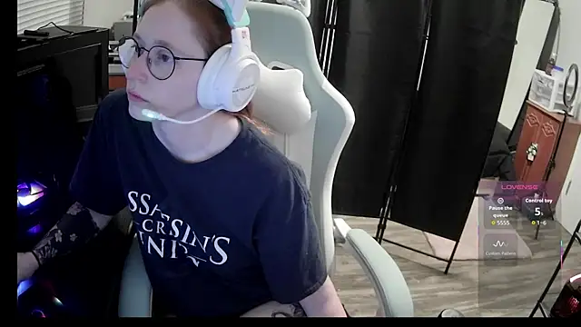 LilyFoxxx online show from 05.27.26